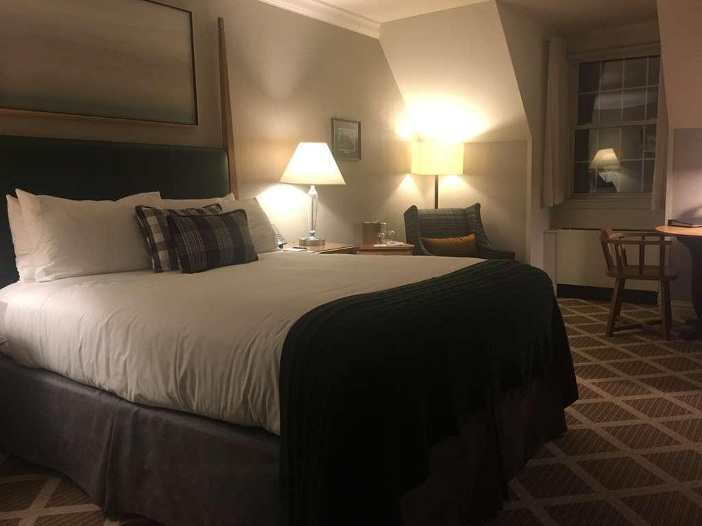 Hanover Inn Dartmouth Room photo