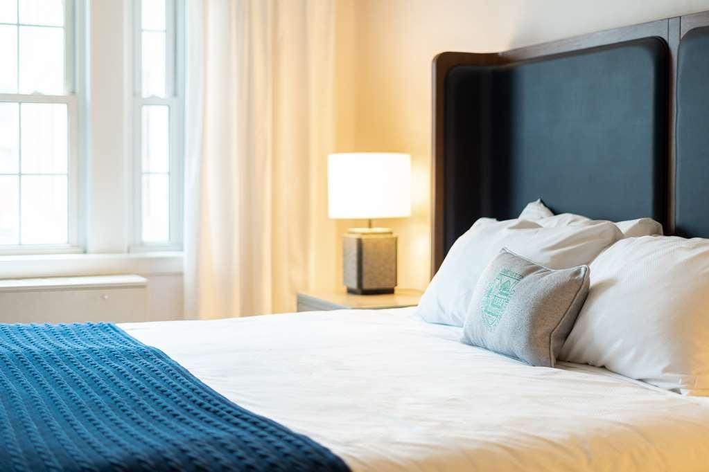 Hanover Inn Dartmouth Room photo